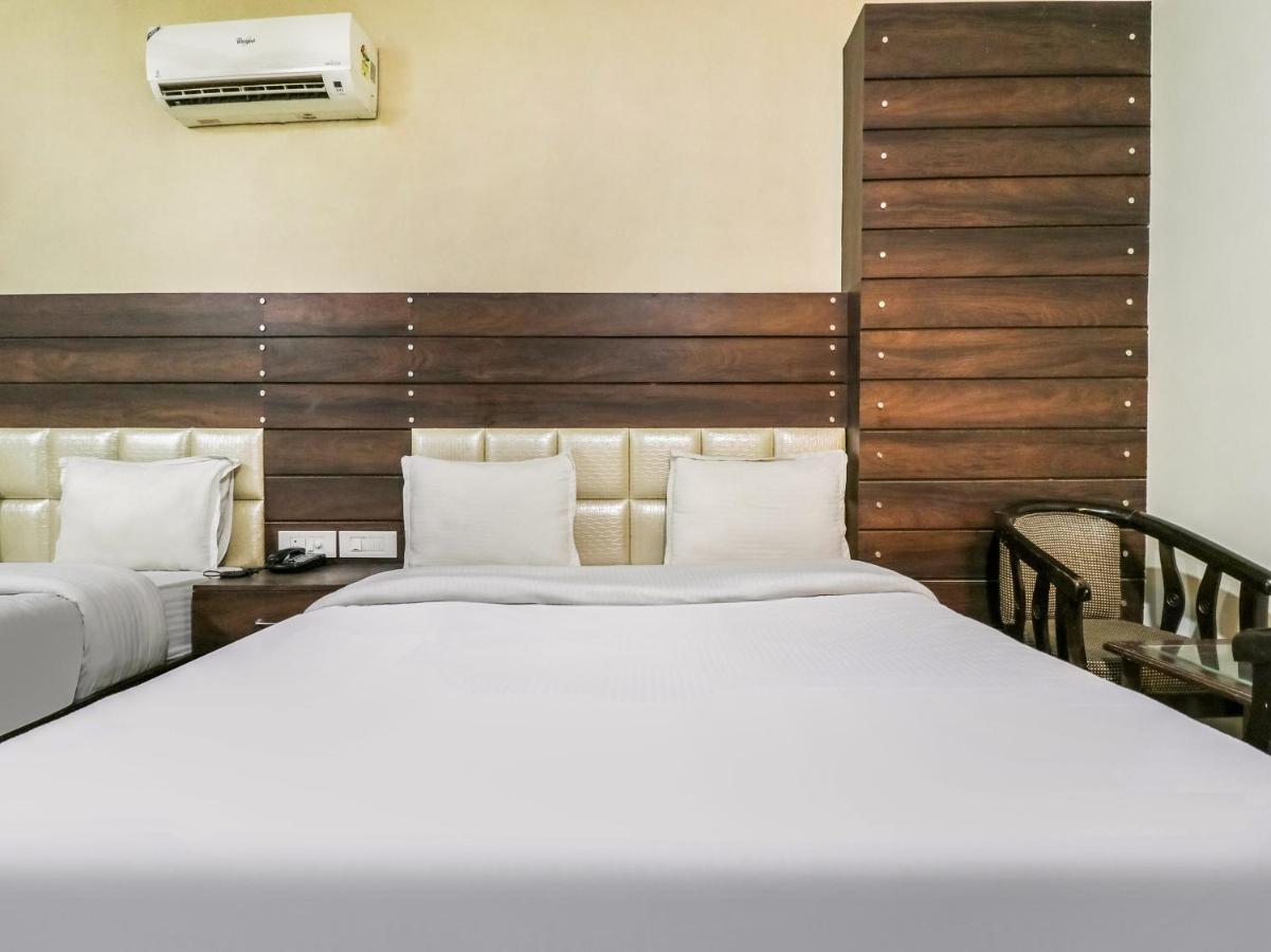 Oyo 1977 Hotel Grand Galaxy Amritsar Exterior foto